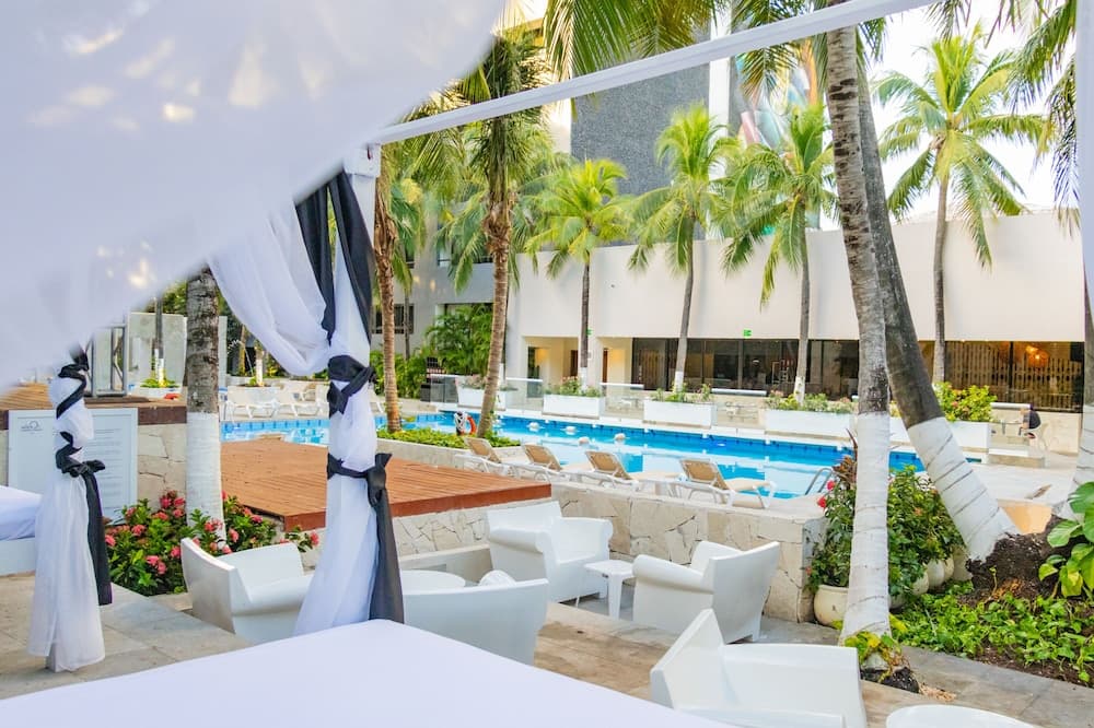 Hotel Oh! Cancun The Urban Oasis & Beach Club