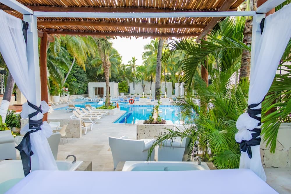 Hotel Oh! Cancun The Urban Oasis & Beach Club