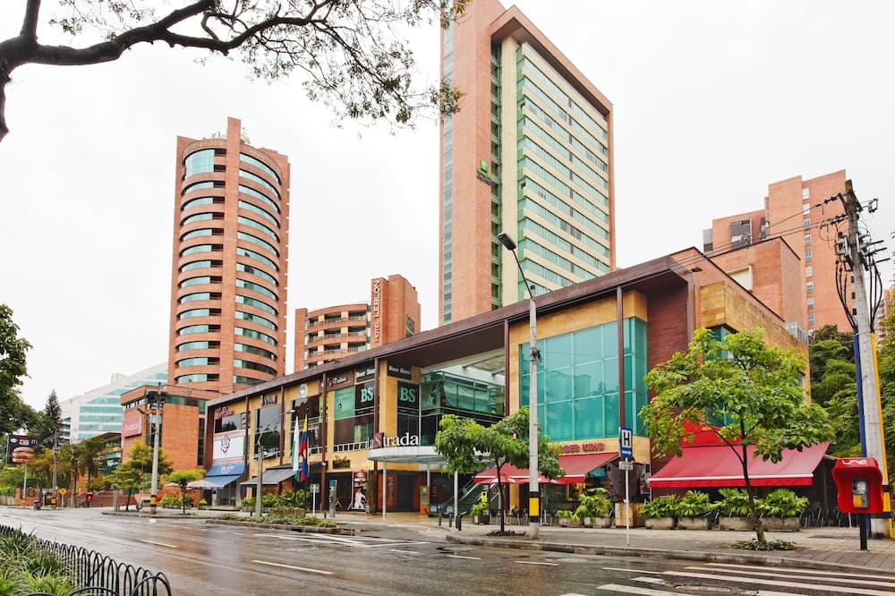 sobre el hotel Holiday Inn Express Medellin