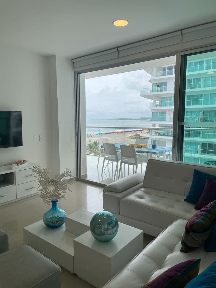 Hotel Epic Cartagena Luxury Beachfront Condos