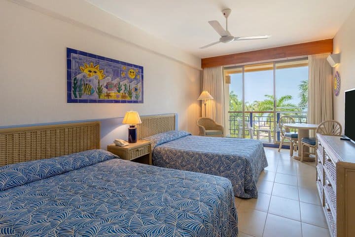 Hotel Zuana Beach Resort