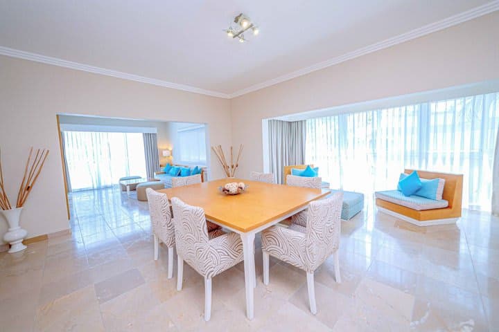 Hotel Presidential Suites - Punta Cana