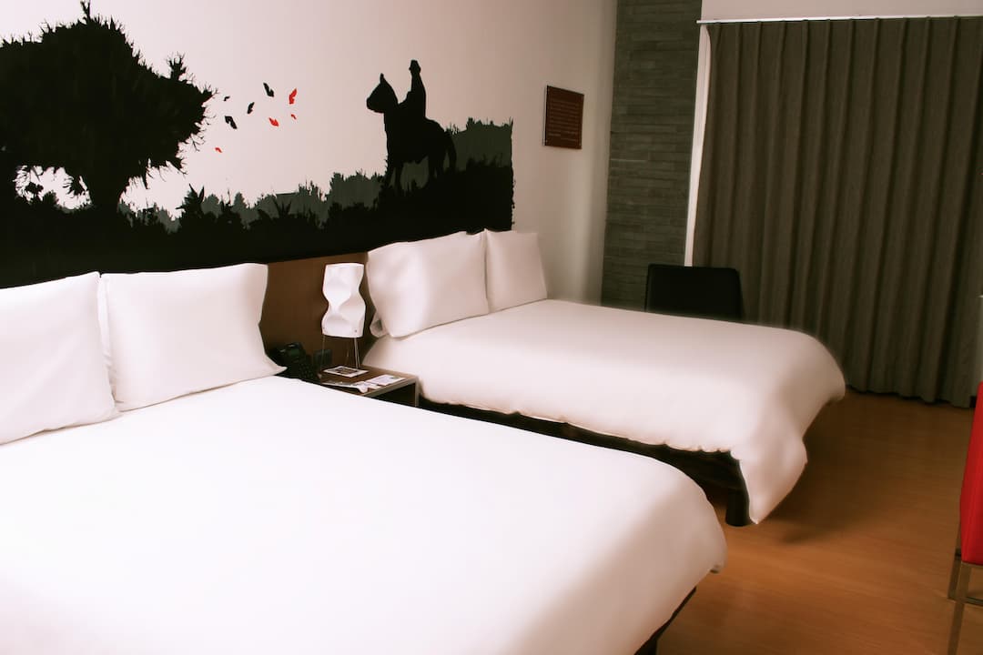 Hotel Viaggio Nueve Trez Suites