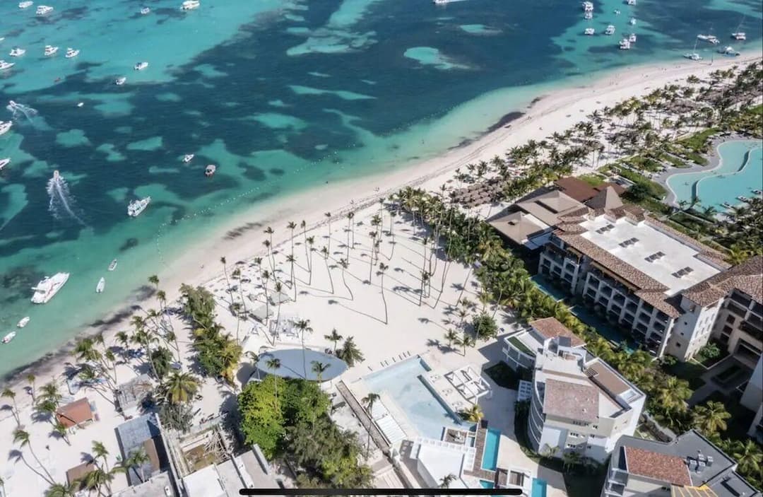 Hotel Playa Coral Condo in Paradise F22