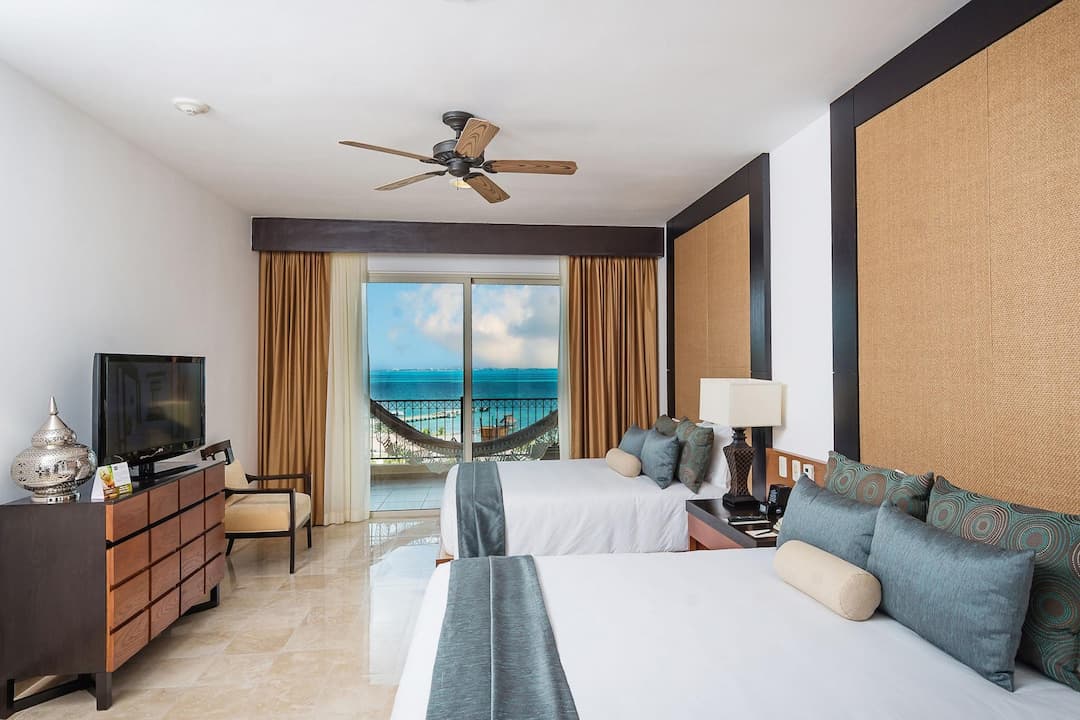 Hotel Villa del Palmar Cancun Luxury Beach Resort & Spa