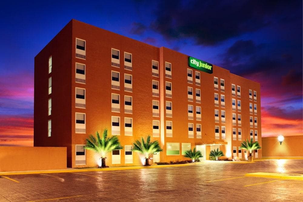 Hotel City Express Junior Cancún