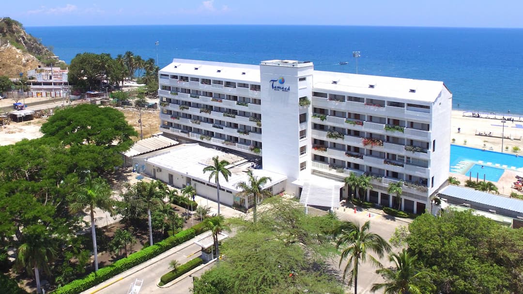 sobre el hotel Tamaca Beach Resort Hotel