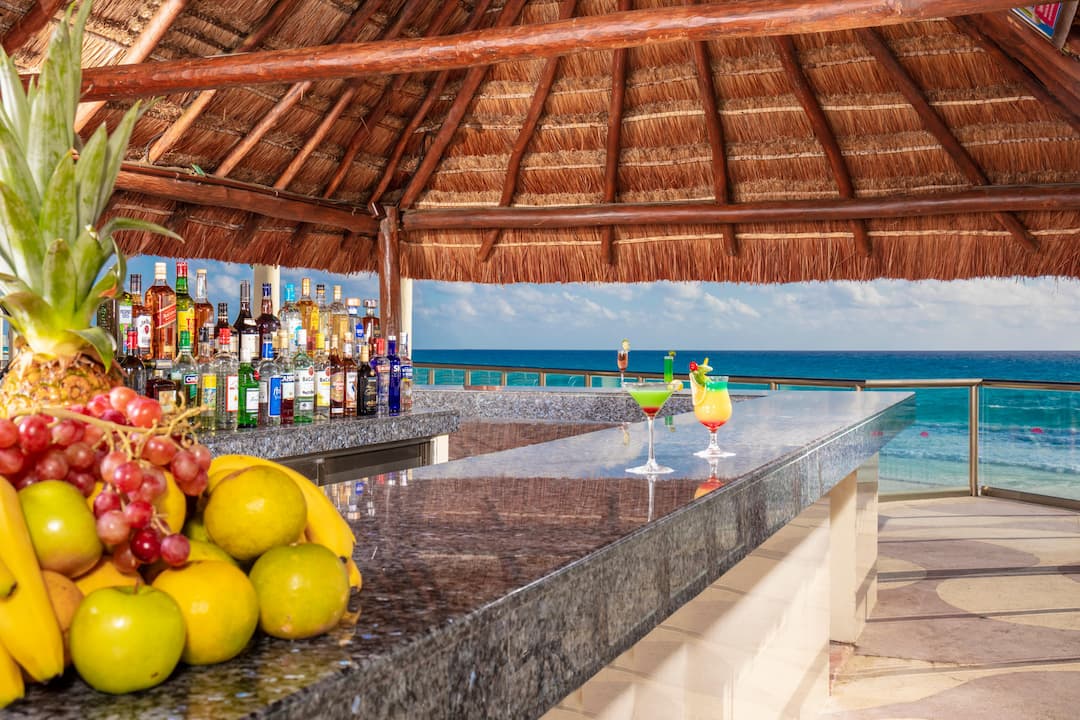 Hotel Crown Paradise Club Cancun All Inclusive